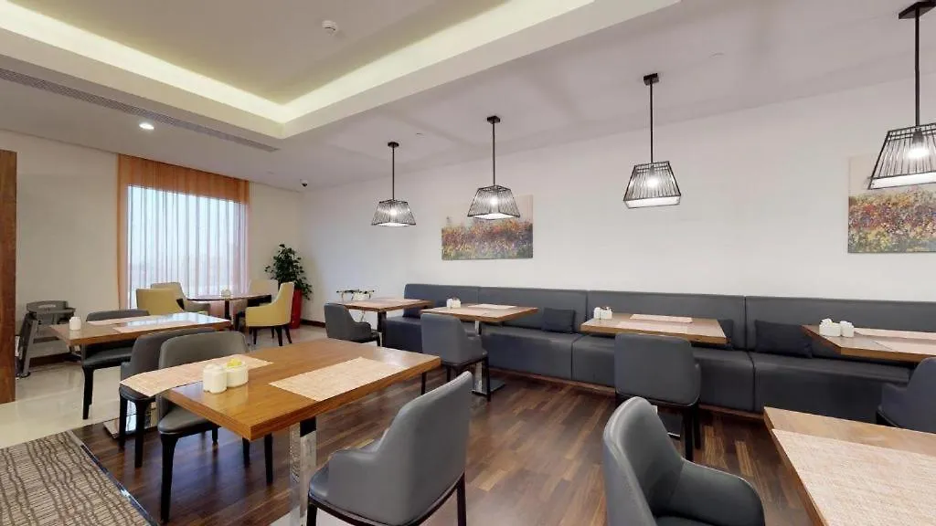 Alandalus Mall Hotel Jeddah 4*,